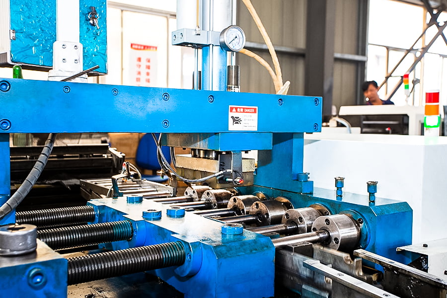 28-rørs hydraulikkpresse